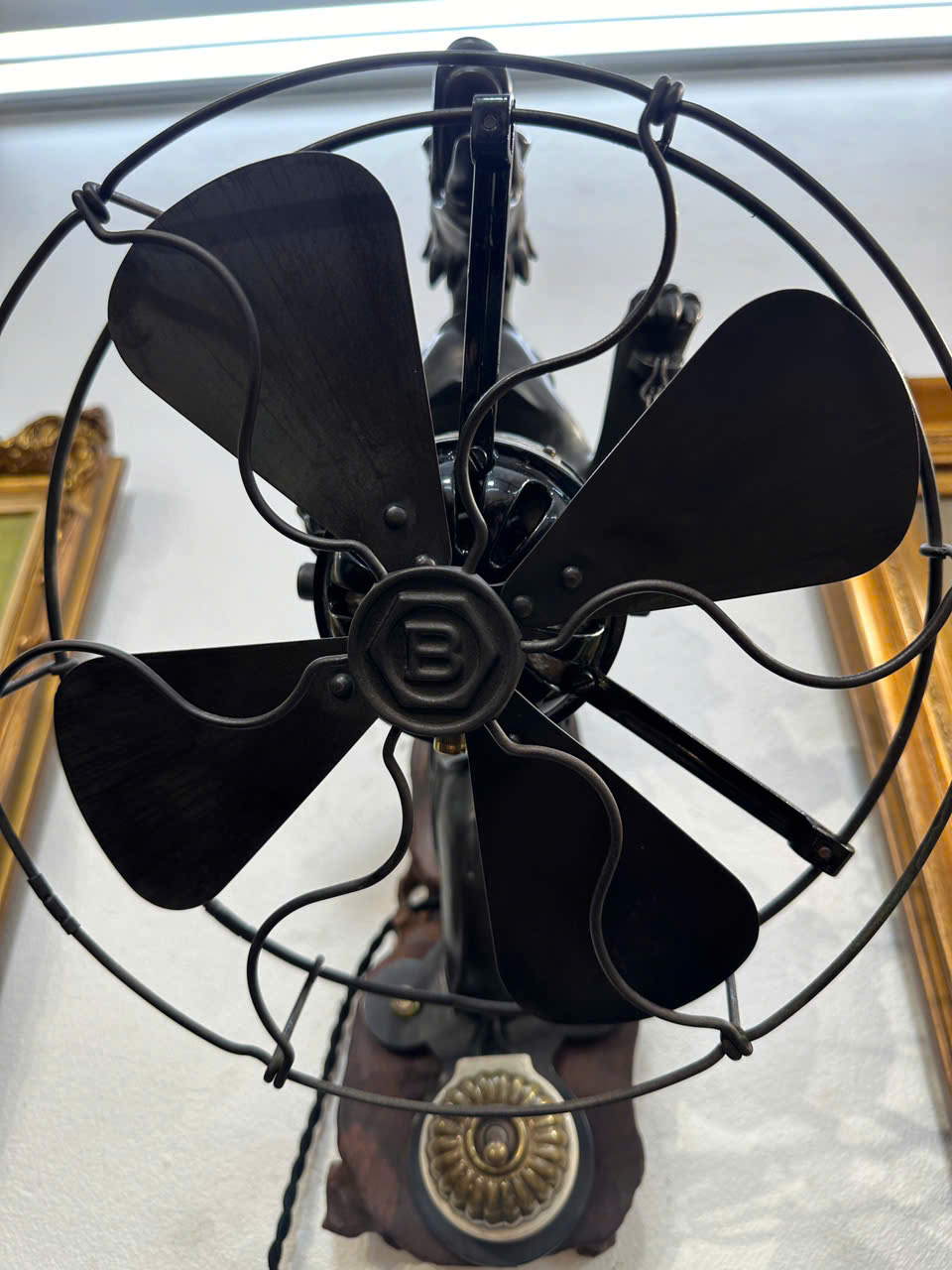 Quạt Treo Tường Độc Vip&nbsp;&nbsp;[A0021]